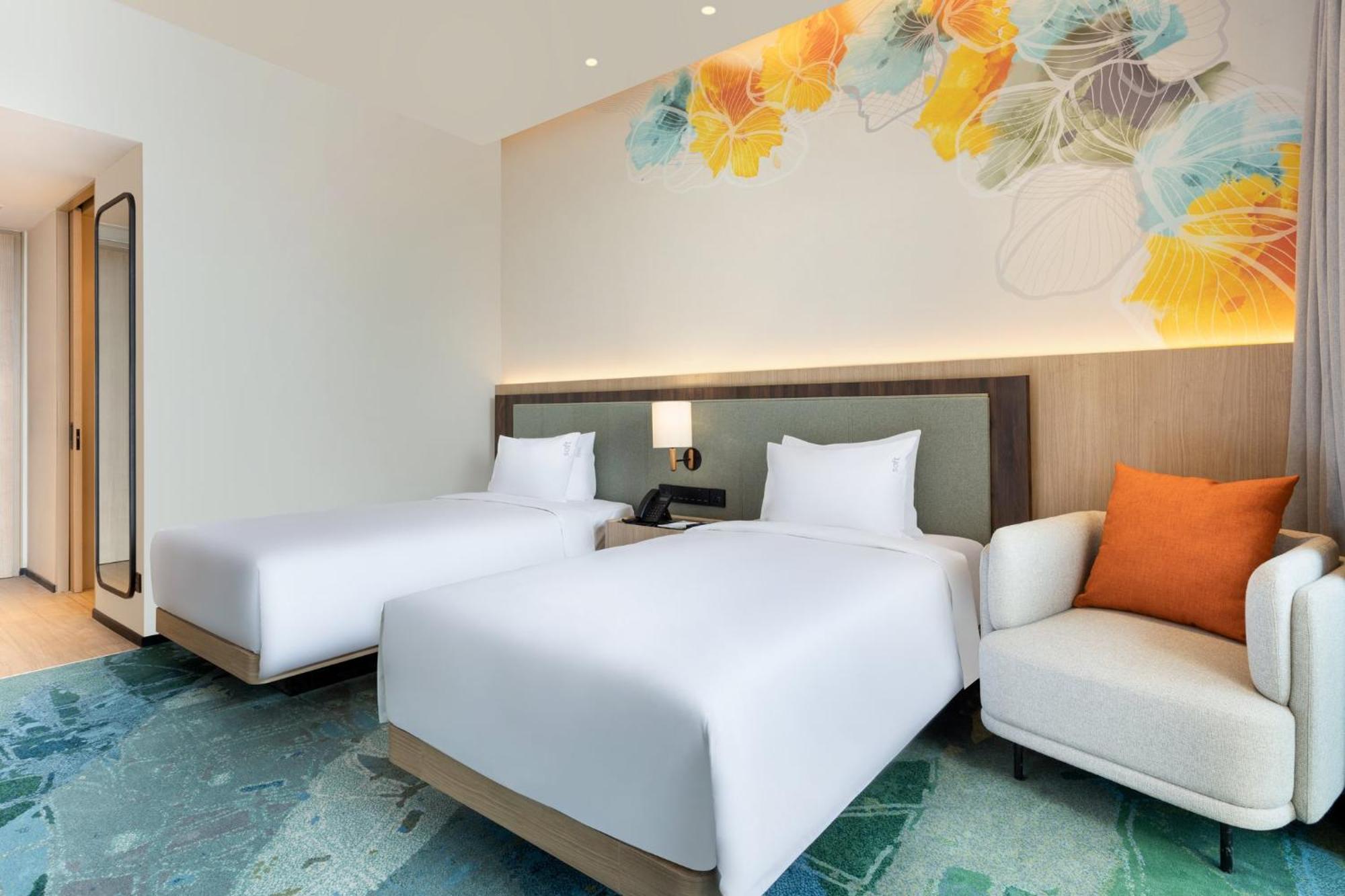 Holiday Inn Lampung Bukit Randu By Ihg Bandar Lampung Buitenkant foto